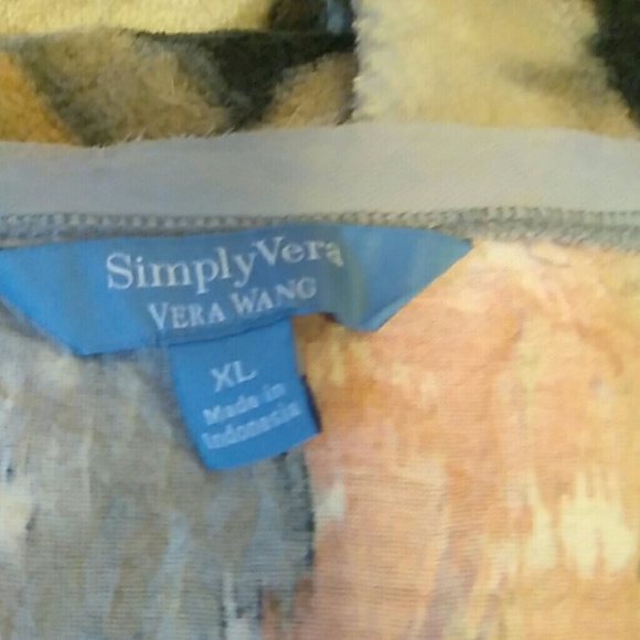 Simply Vera wang tank - Picture 2 of 2